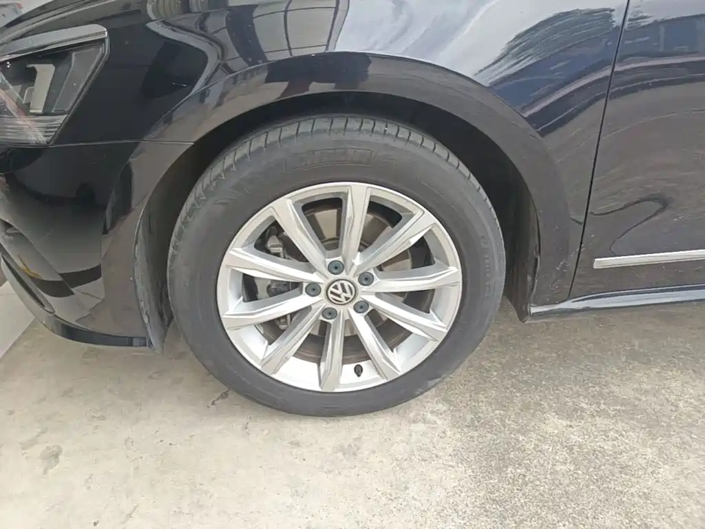 Volkswagen Passat — миниатюра 23