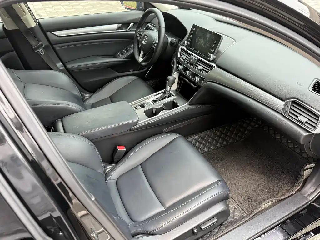 Honda Accord — миниатюра 10