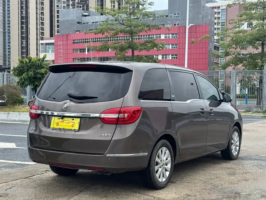 Buick GL8 — миниатюра 5