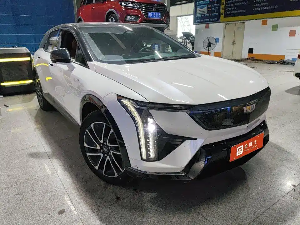 Cadillac IQ — миниатюра 2
