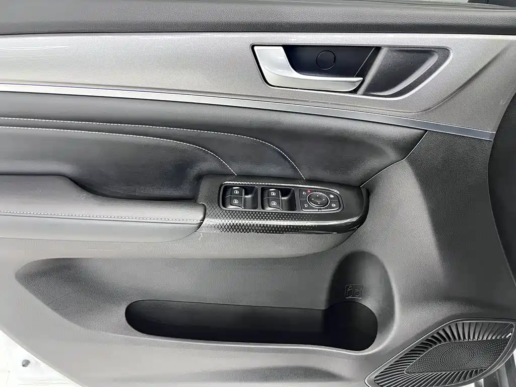 Haval M6 — миниатюра 9