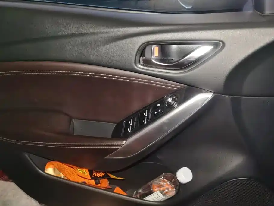 Mazda Atenza — миниатюра 7