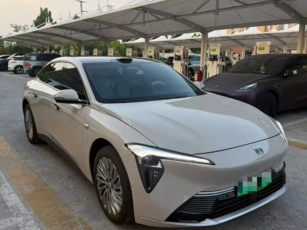 Buick Electra L7 — миниатюра 3