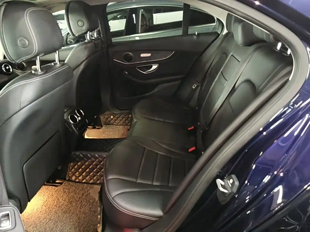 Mercedes-Benz C-Class — миниатюра 17