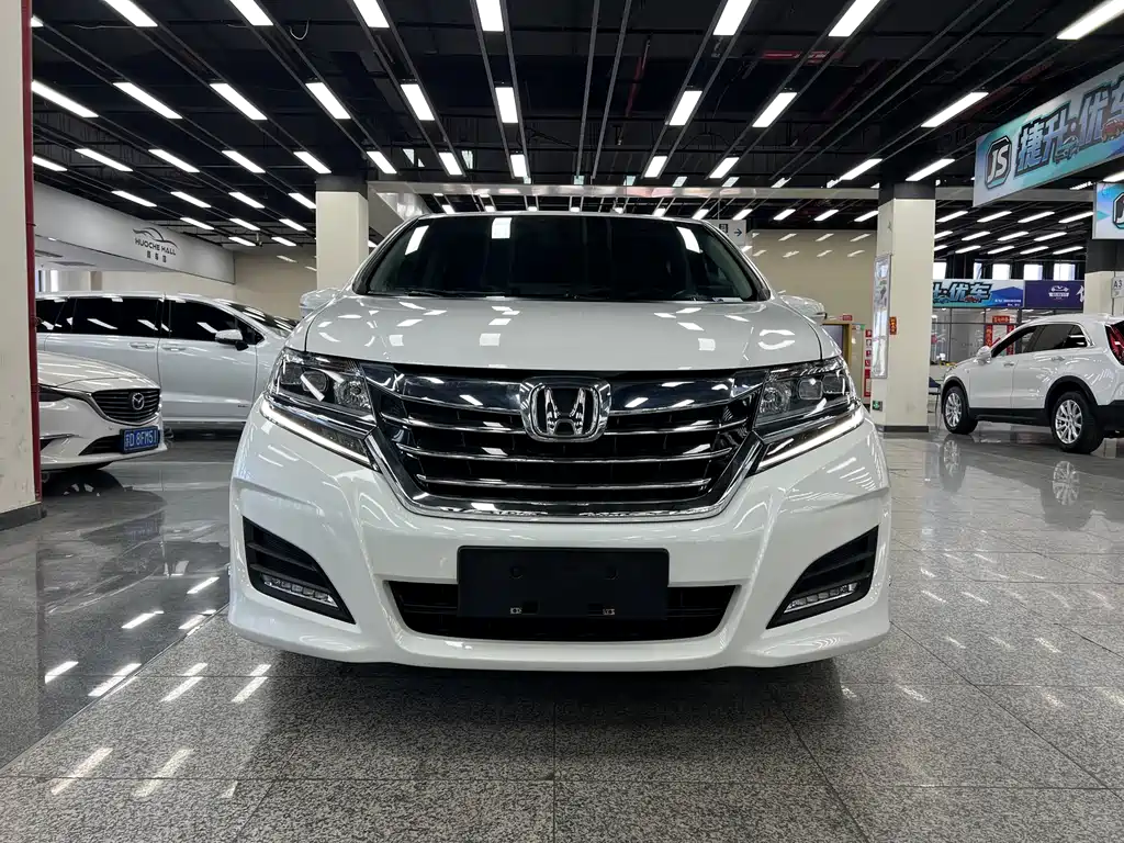 Honda Elysion 2016