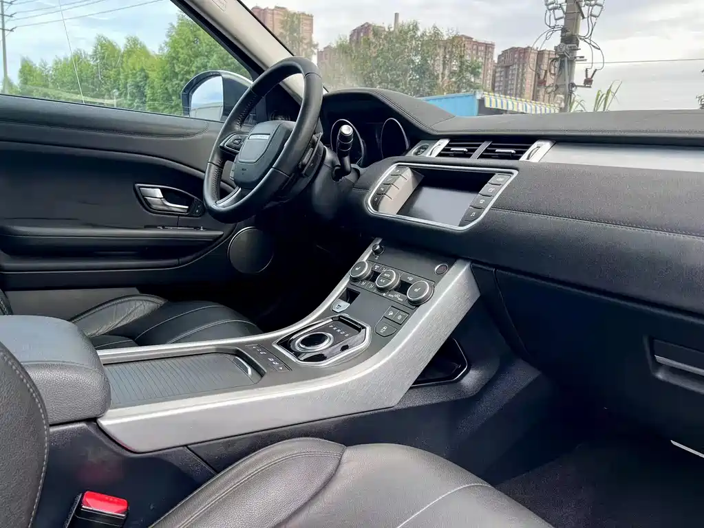 Land Rover Evoque — миниатюра 16