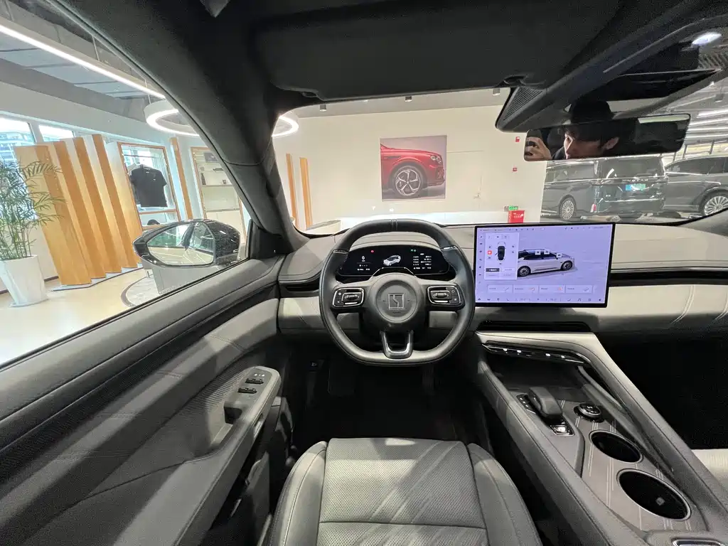 ZEEKR EXTREME KRYPTON 001