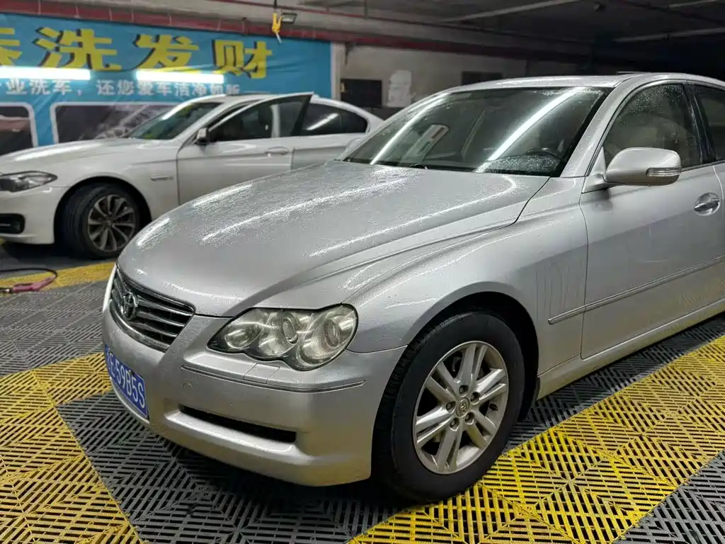 Toyota Reiz — миниатюра 7