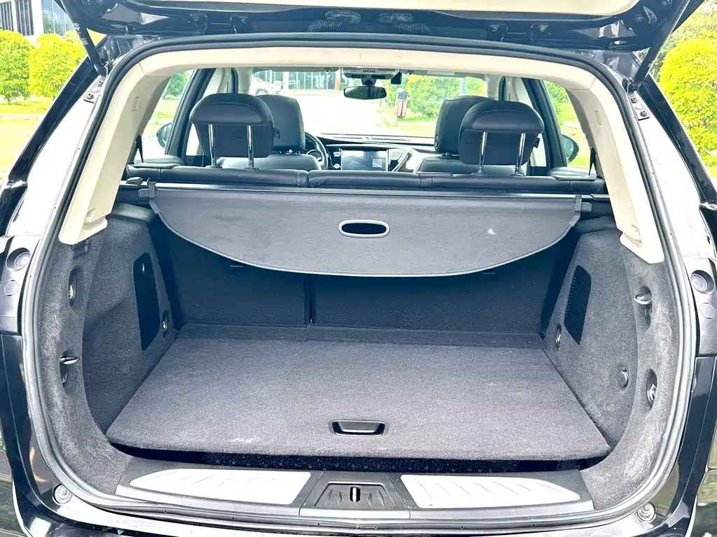 Buick Envision Plus — миниатюра 9