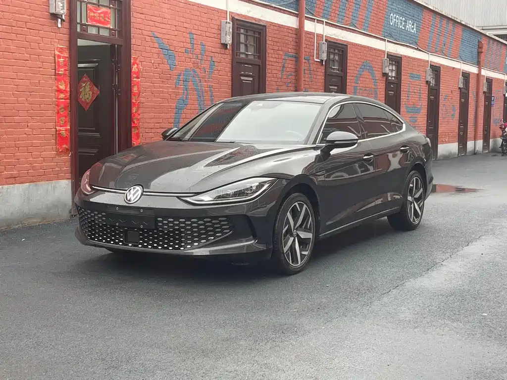 VOLKSWAGEN LINGDU