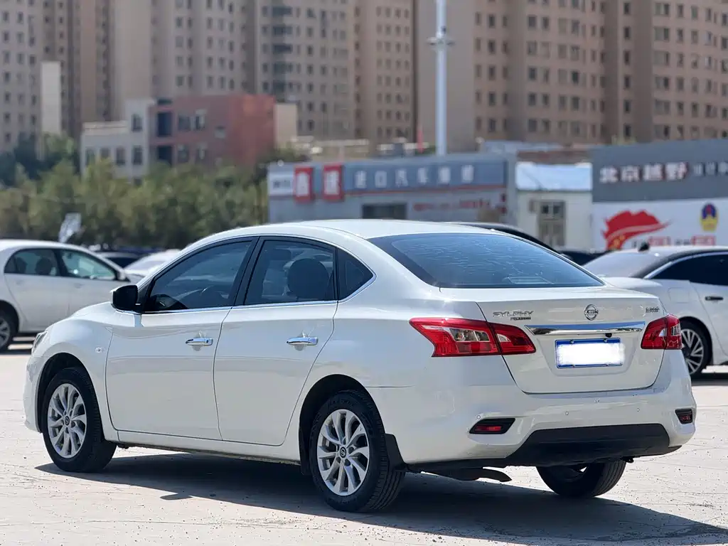 Nissan Sylphy — миниатюра 7