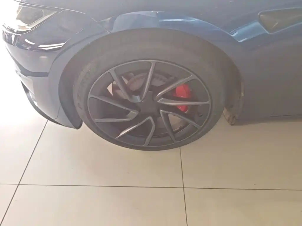 Tesla Model 3 — миниатюра 23