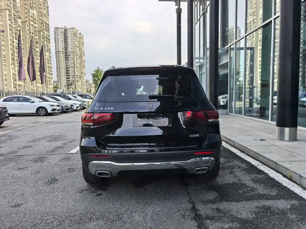 Mercedes-Benz GLB — миниатюра 14