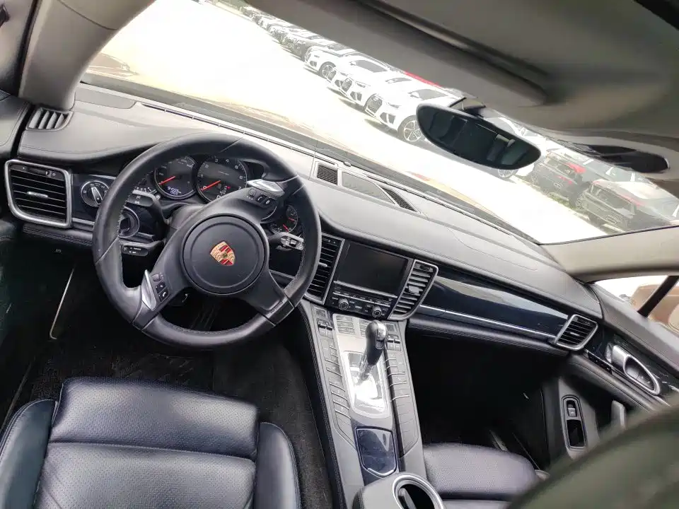 Porsche Panamera — миниатюра 3