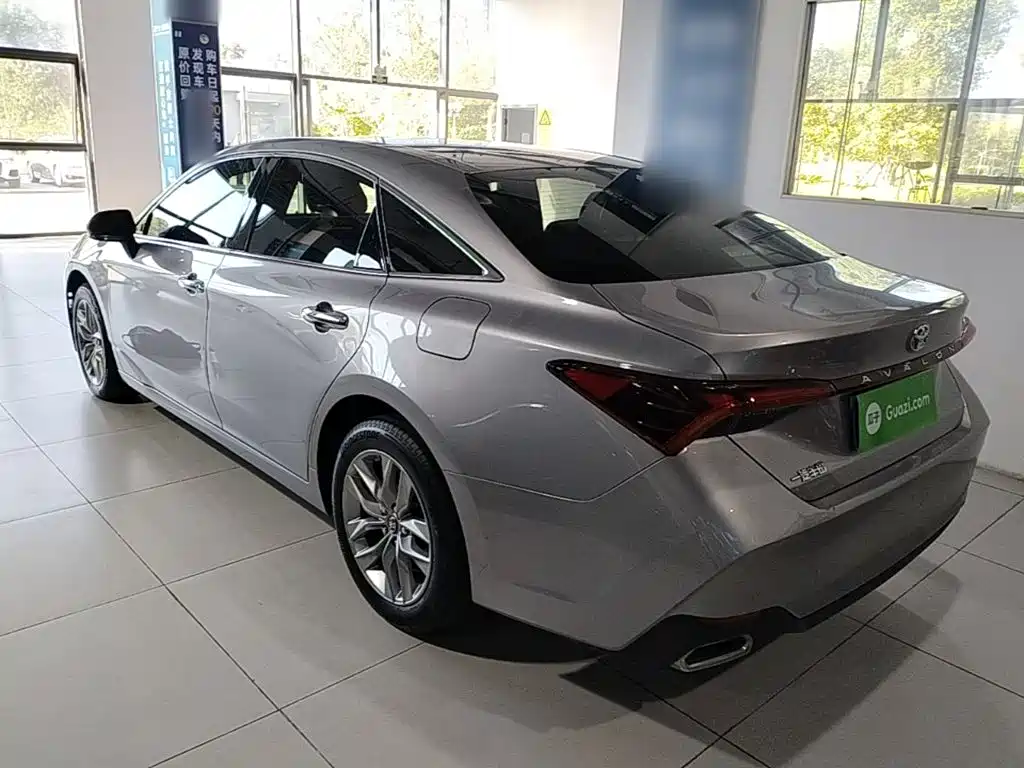 Toyota Avalon — миниатюра 5