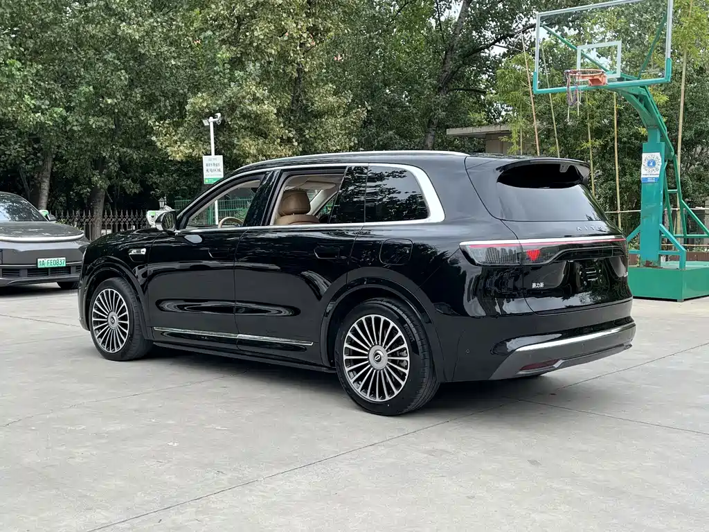 AITO Wenjie AITO M8 — миниатюра 10