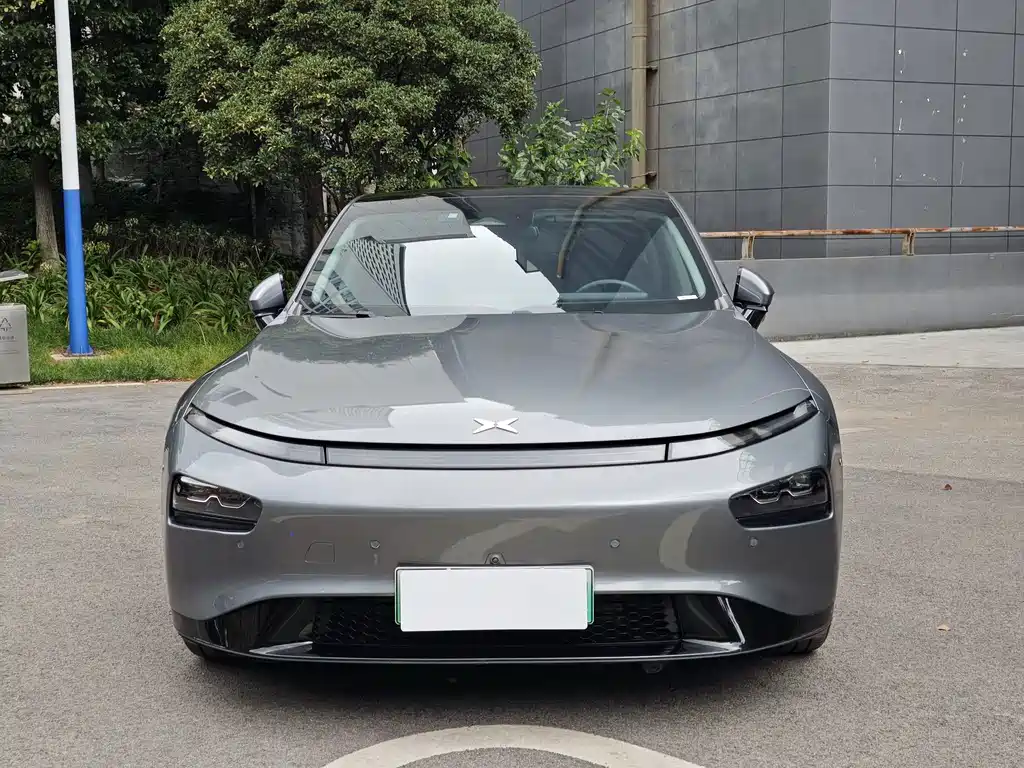 XPeng P7 — миниатюра 2