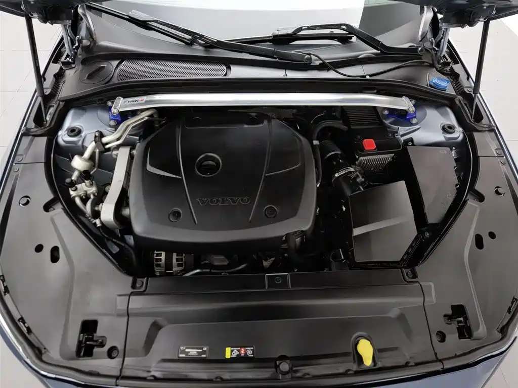 Volvo S90 2018 T5