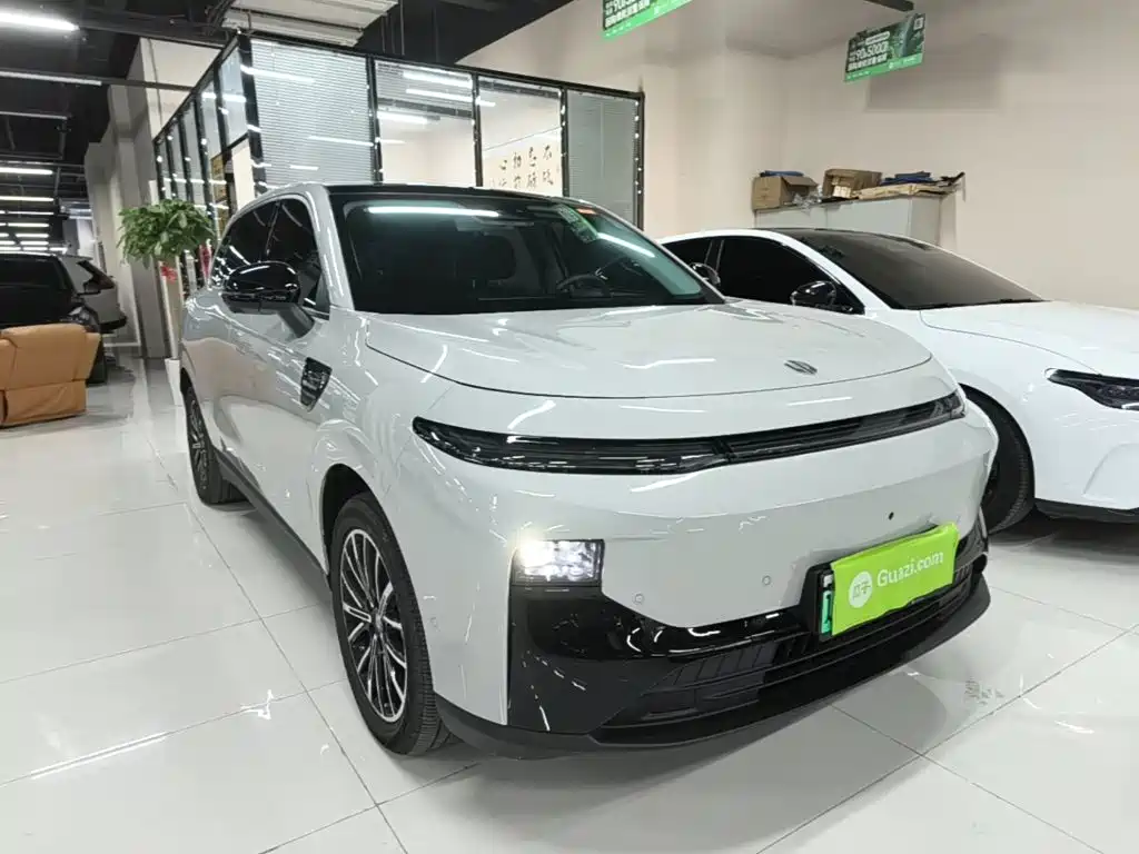 Leapmotor Leapmotor B10 — миниатюра 4