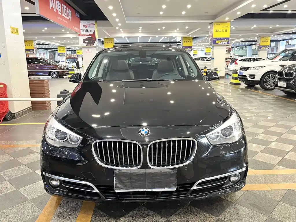 BMW 5 Series GT — миниатюра 2