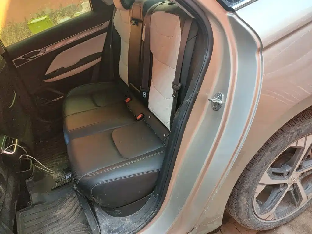 Geely Emgrand L — миниатюра 13