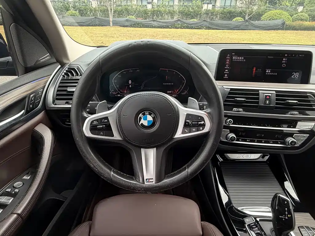 BMW X3 — миниатюра 9