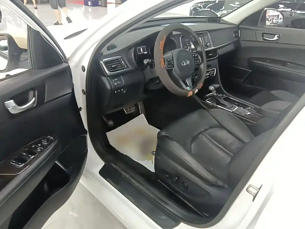Kia K5 — миниатюра 16