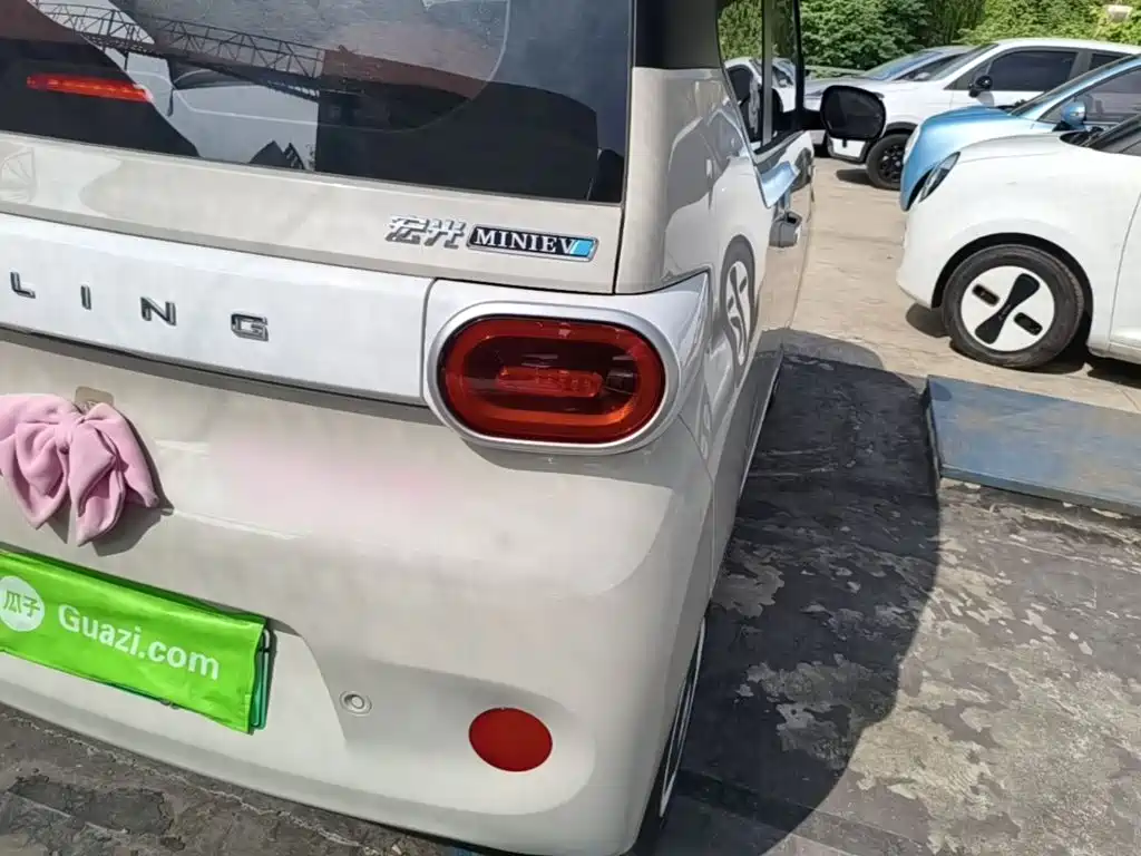 Wuling MINIEV — миниатюра 8