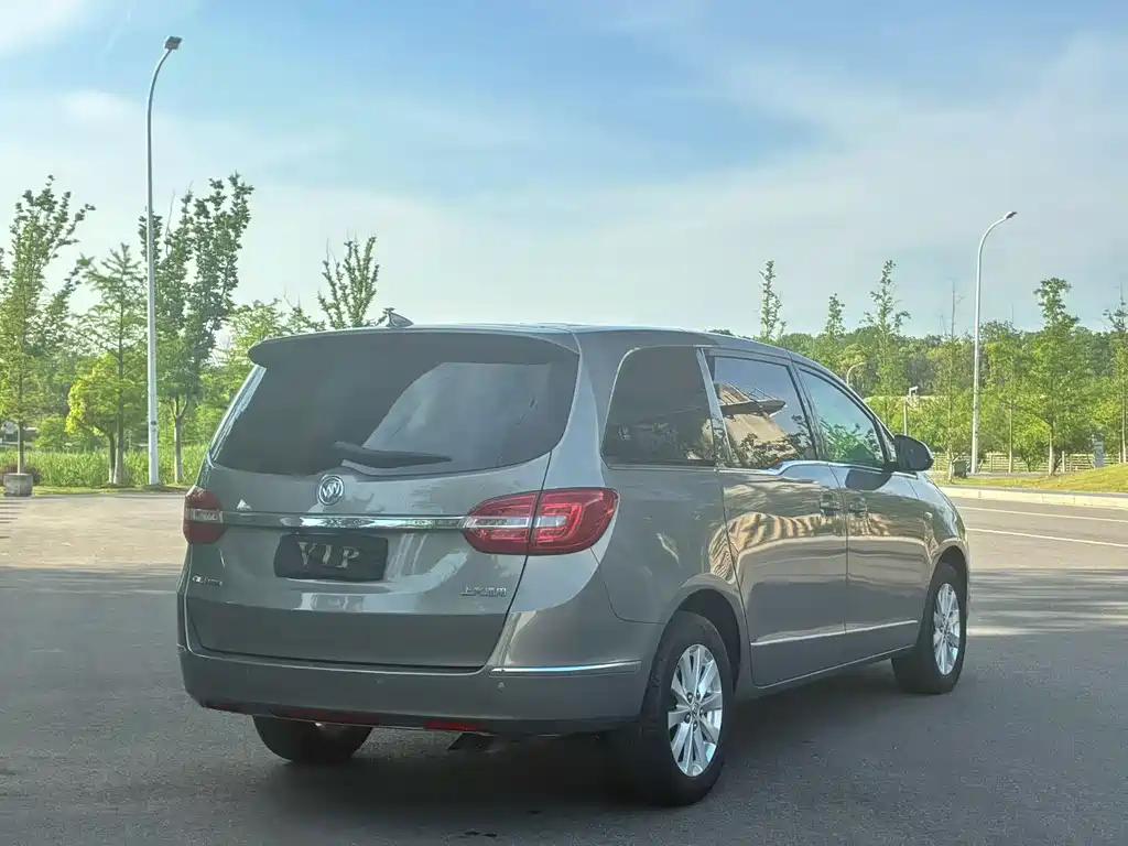 Buick GL8 — миниатюра 9