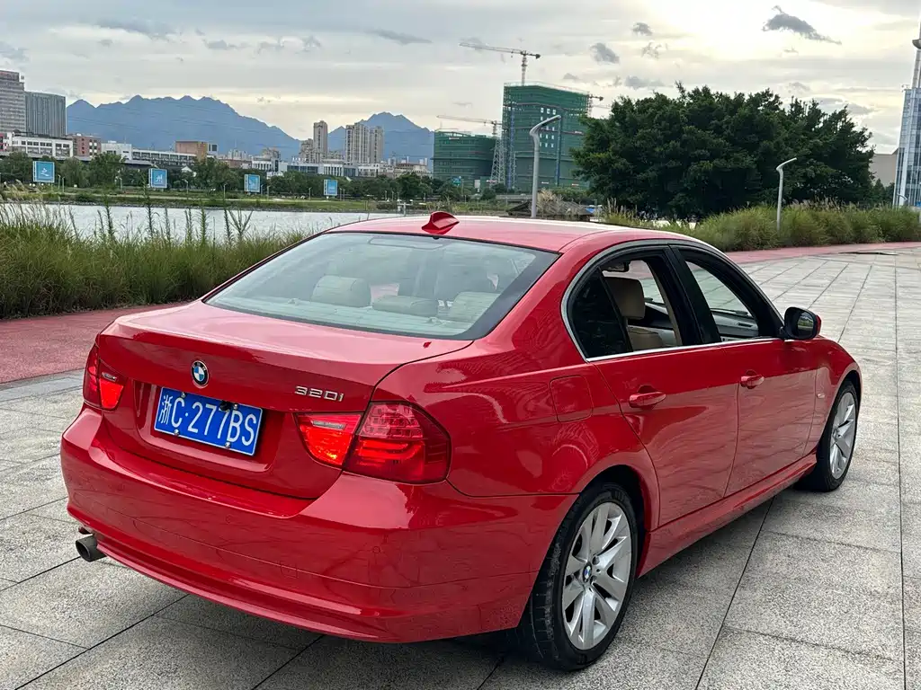 BMW 3 Series — миниатюра 5