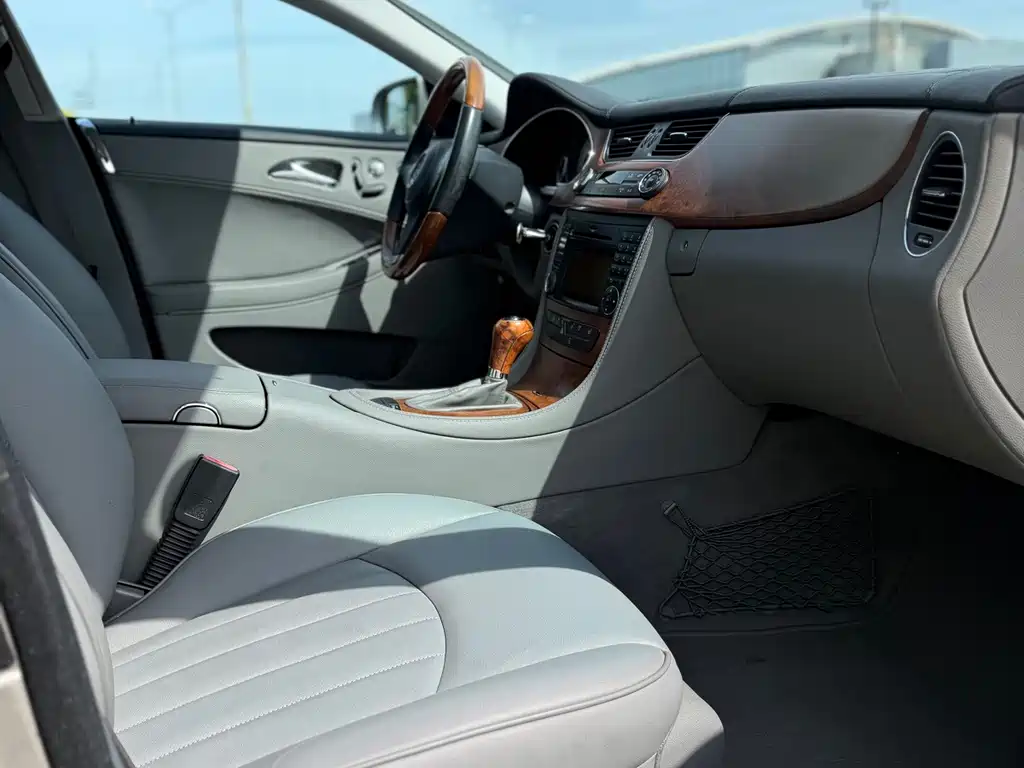 Mercedes-Benz CLS — миниатюра 11
