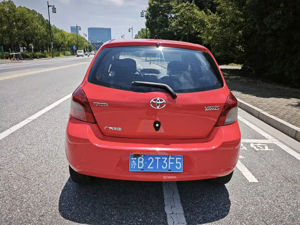 Toyota Yaris — миниатюра 5