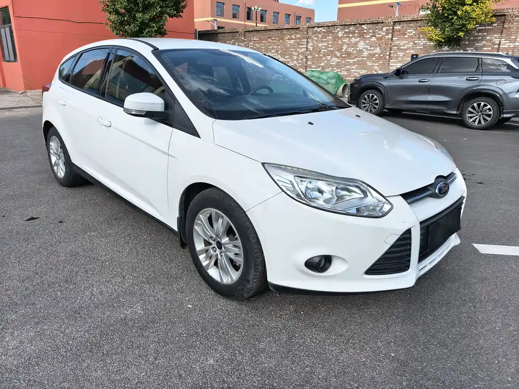 Ford Focus — миниатюра 8