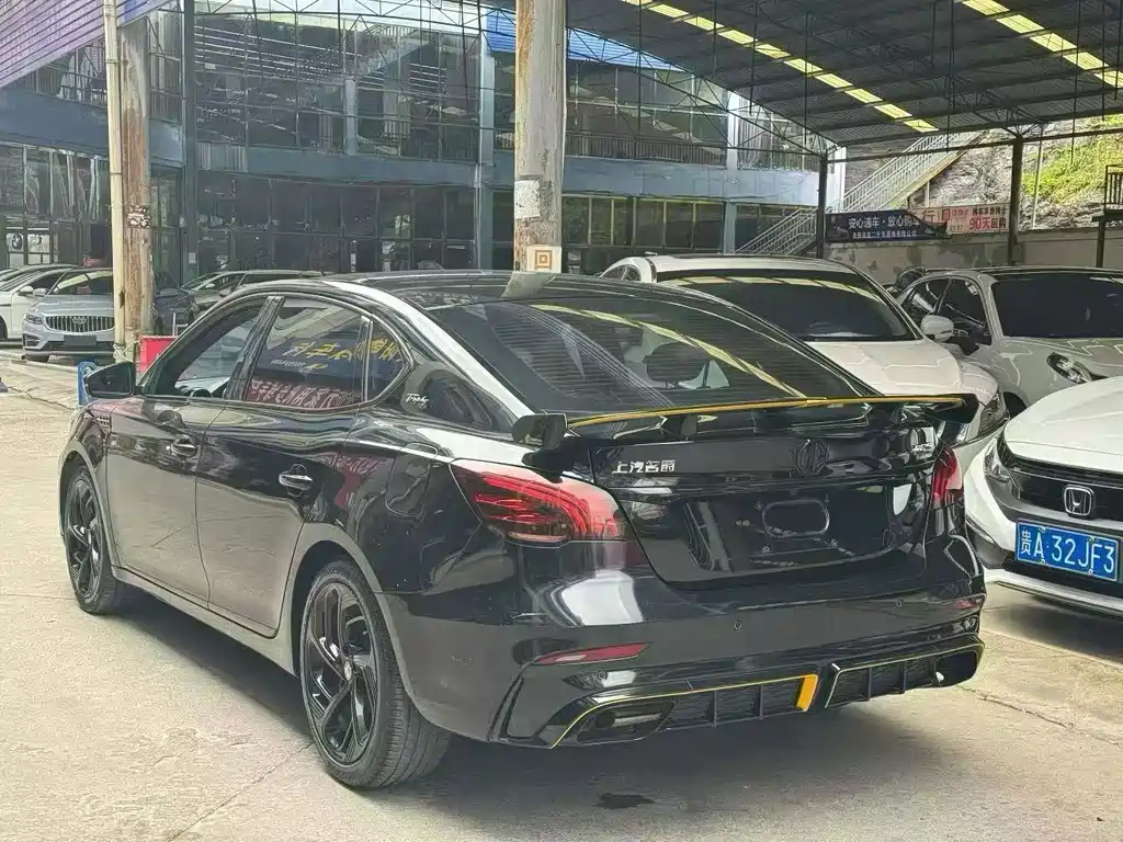 MG MG6 — миниатюра 8