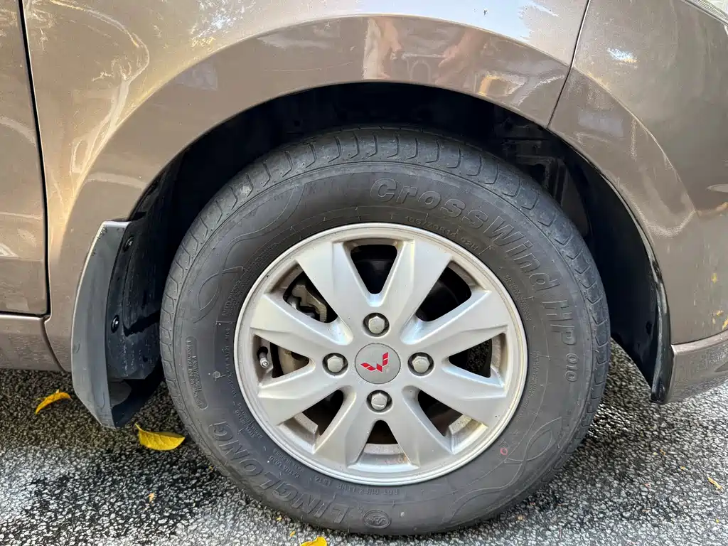 Wuling Hongguang — миниатюра 20