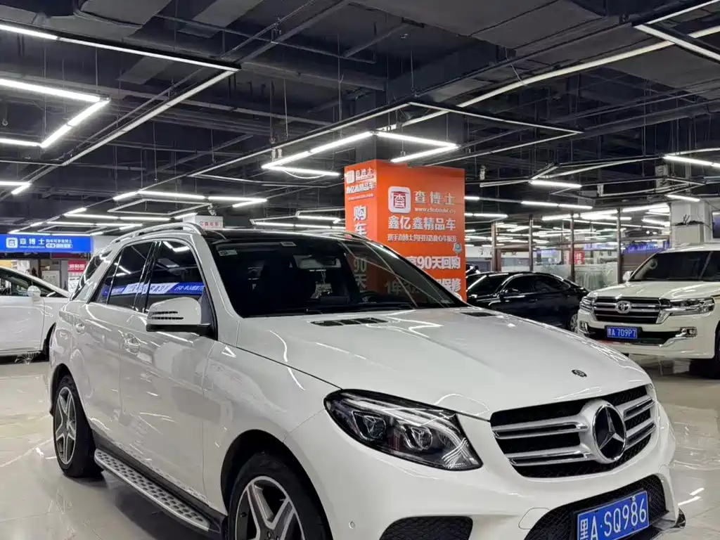 Mercedes-Benz GLE (Import) — миниатюра 2