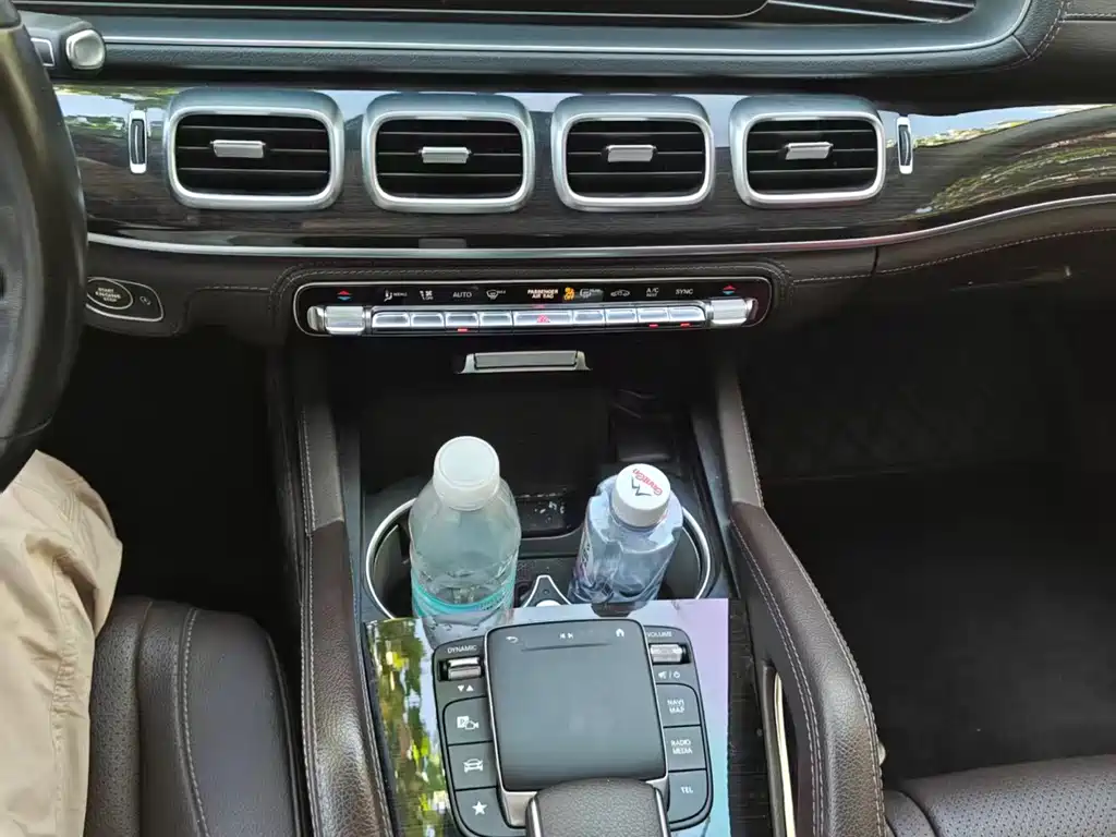 Mercedes-Benz GLS — миниатюра 11