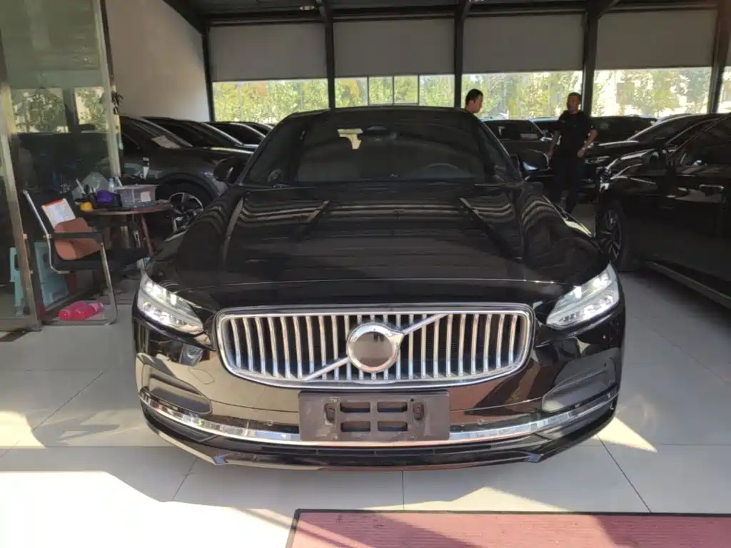 Volvo S90 — миниатюра 3