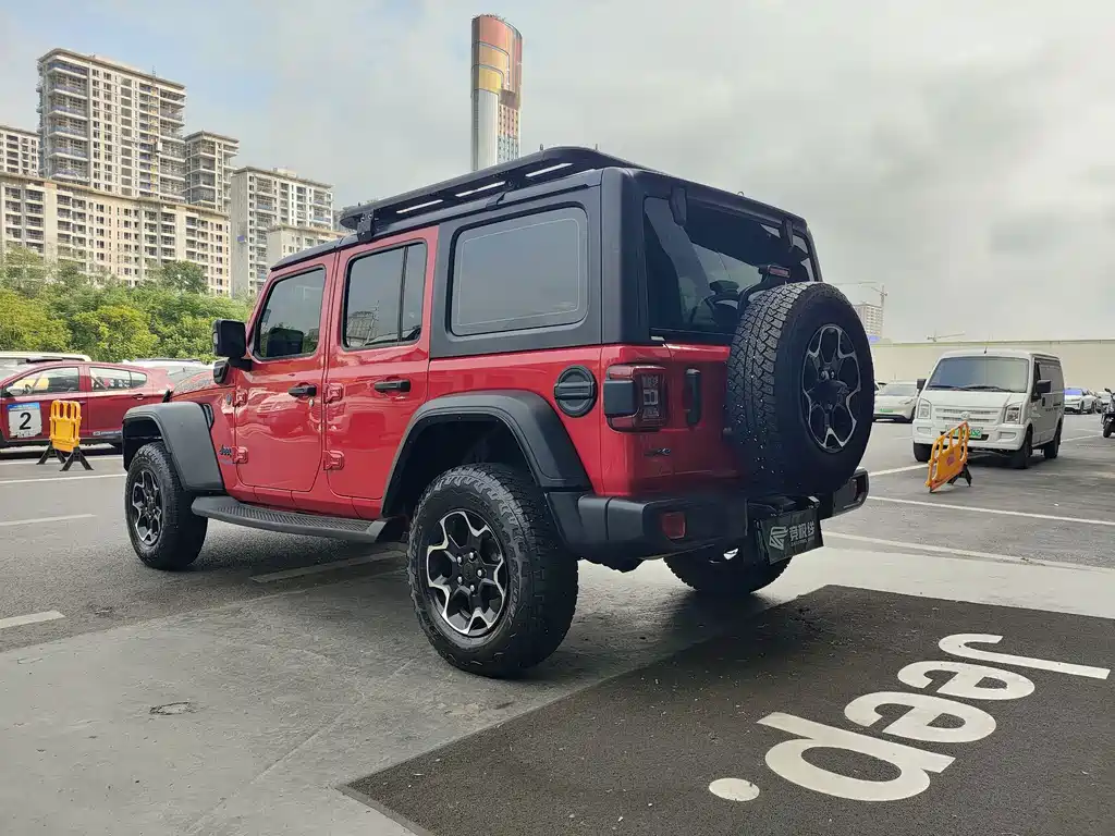Jeep Wrangler PHEV — миниатюра 15
