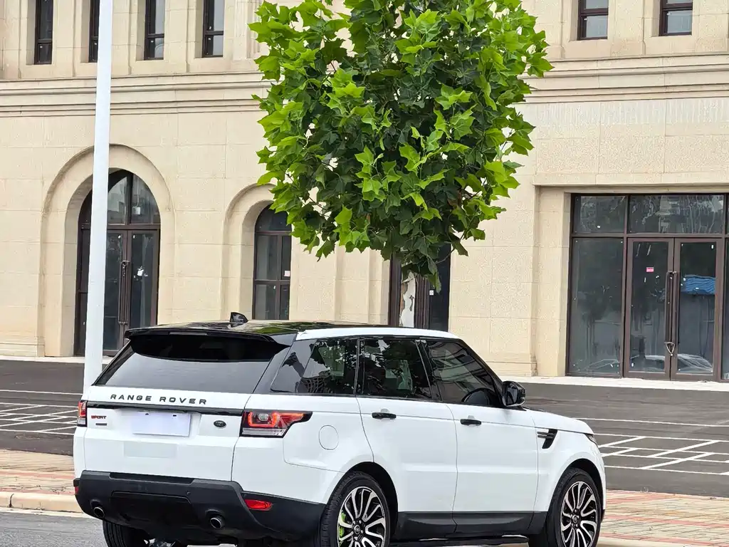 Land Rover Sport — миниатюра 16