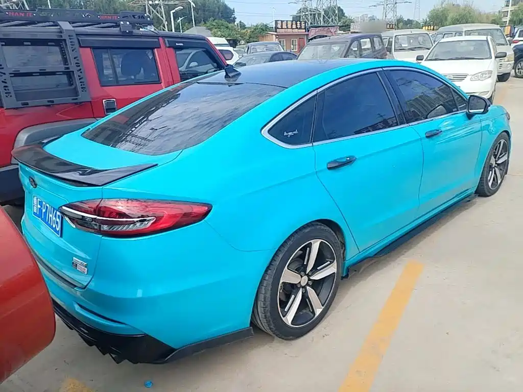Ford Mondeo — миниатюра 7