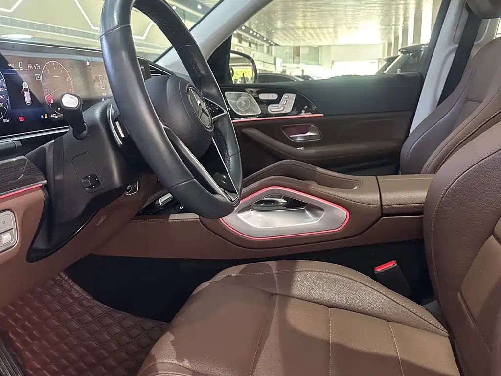 Mercedes-Benz GLE (Import) — миниатюра 4