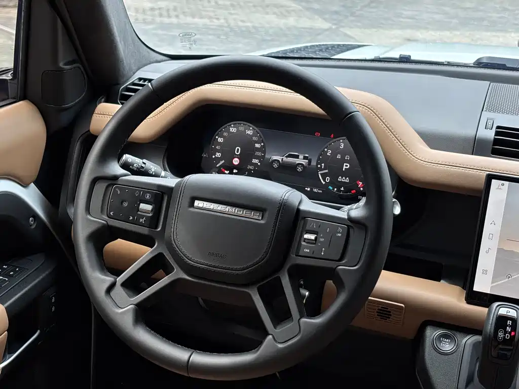 Land Rover Defender — миниатюра 11