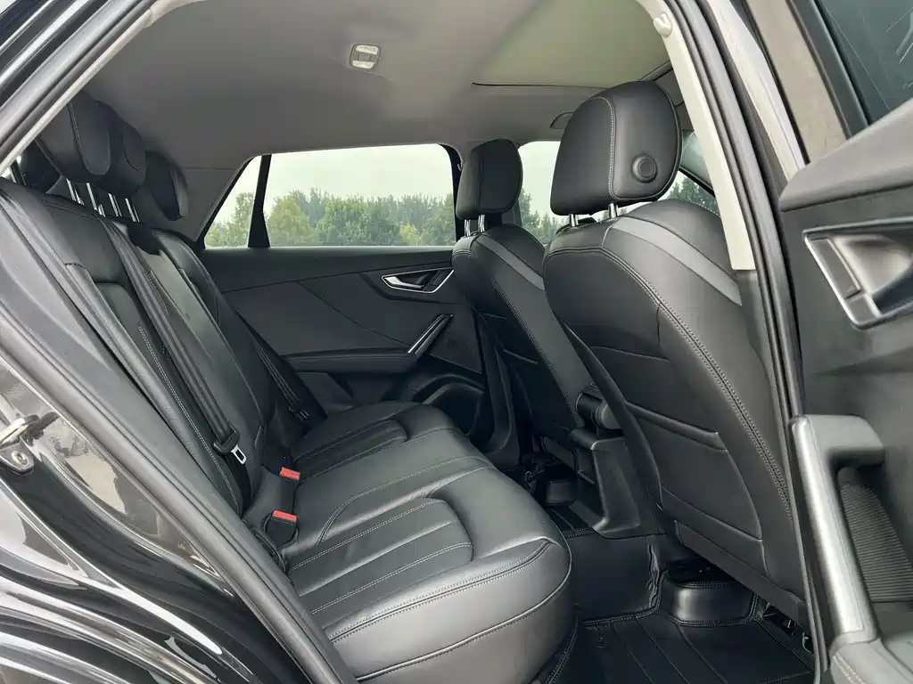 Audi Q2L — миниатюра 10