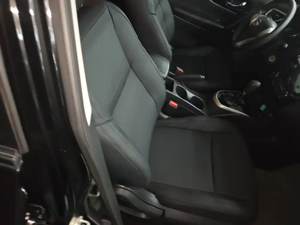Nissan Qashqai — миниатюра 25