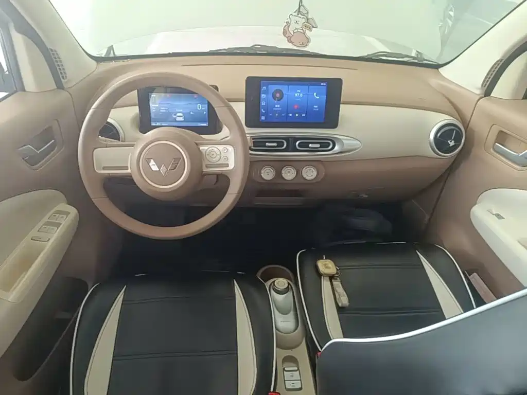 Wuling MINIEV — миниатюра 10