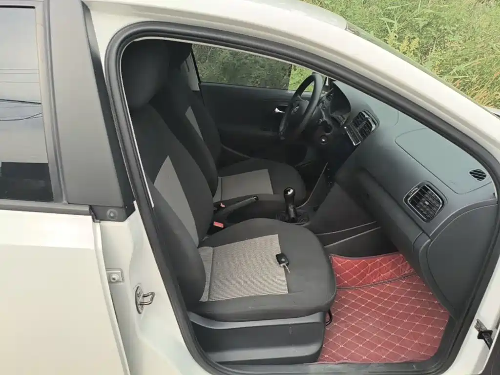 Volkswagen Polo — миниатюра 25