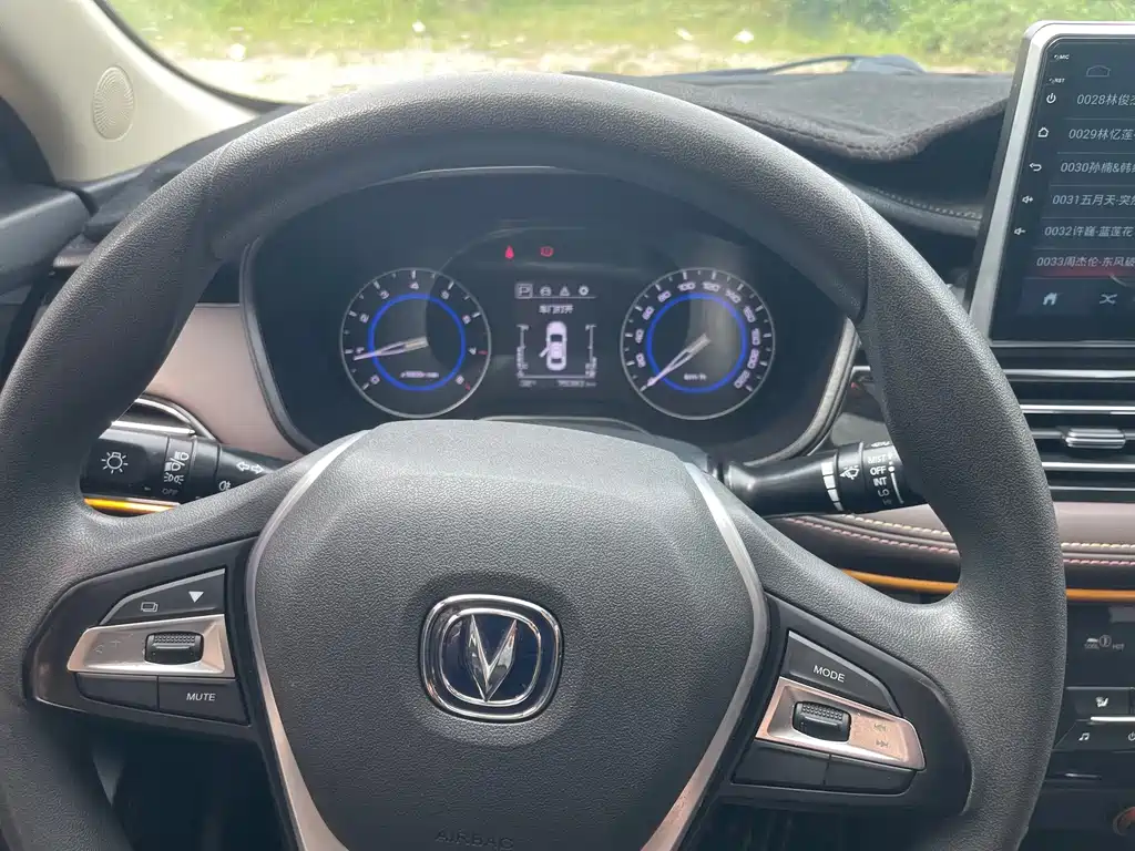 Changan Eado DT — миниатюра 19