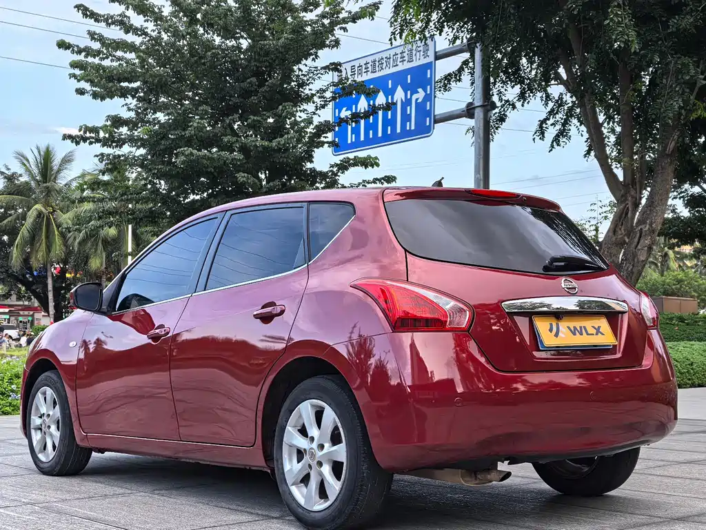 Nissan Tiida — миниатюра 9