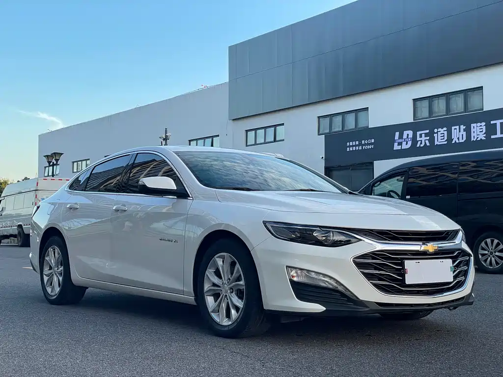 Chevrolet Malibu XL — миниатюра 3